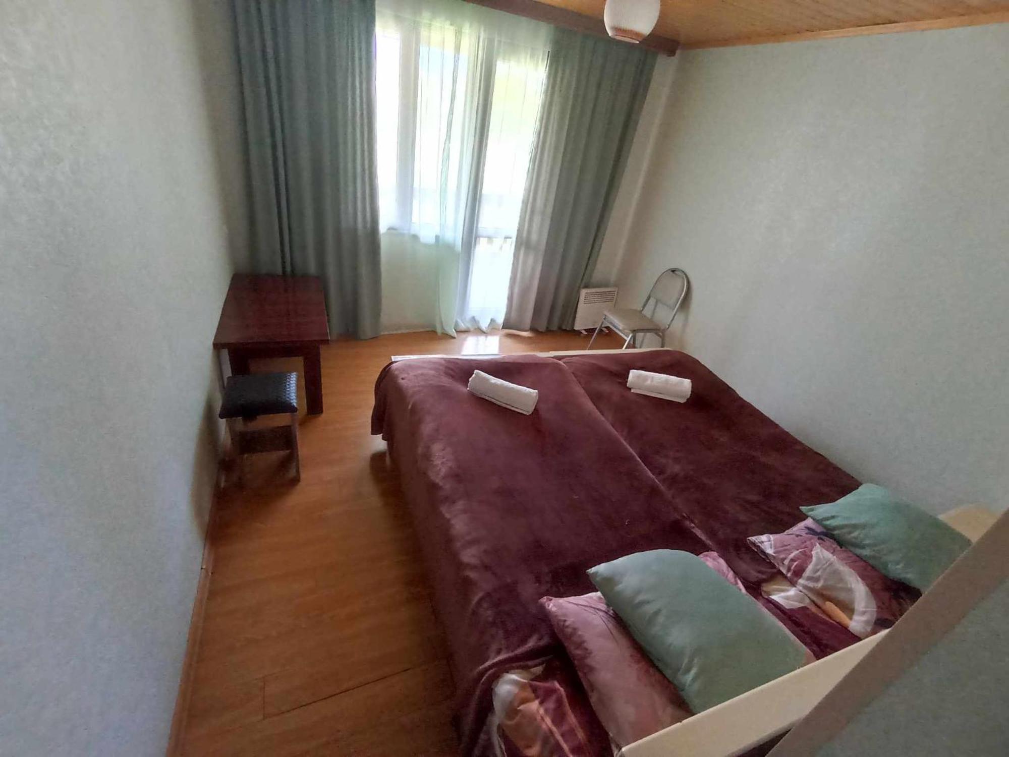 Jeiran Japaridze'S Guesthouse Местия Экстерьер фото