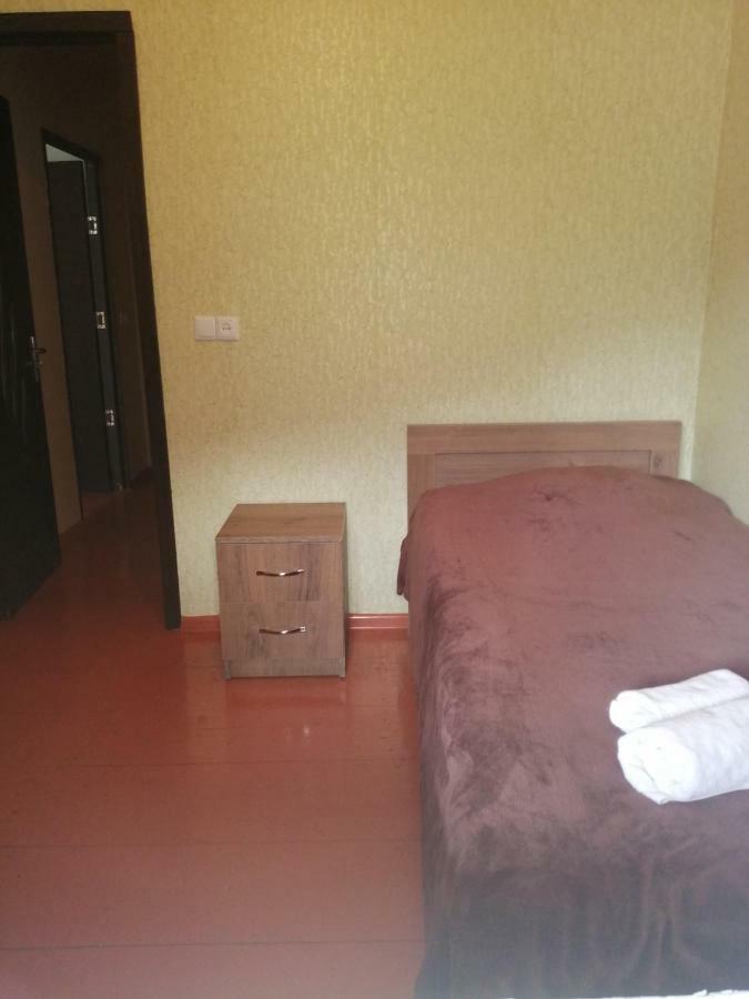 Jeiran Japaridze'S Guesthouse Местия Экстерьер фото
